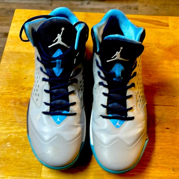 Jordan Other - Men’s Air Jordan Size 9.5- Good condition